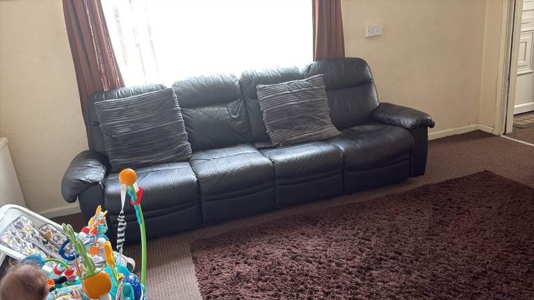 Four seater recliner sofa 