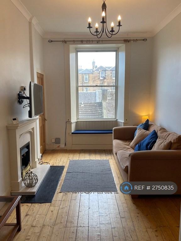 1 bedroom flat in Comely Bank Row, Edinburgh, EH4 (1 bed) (#2750835)