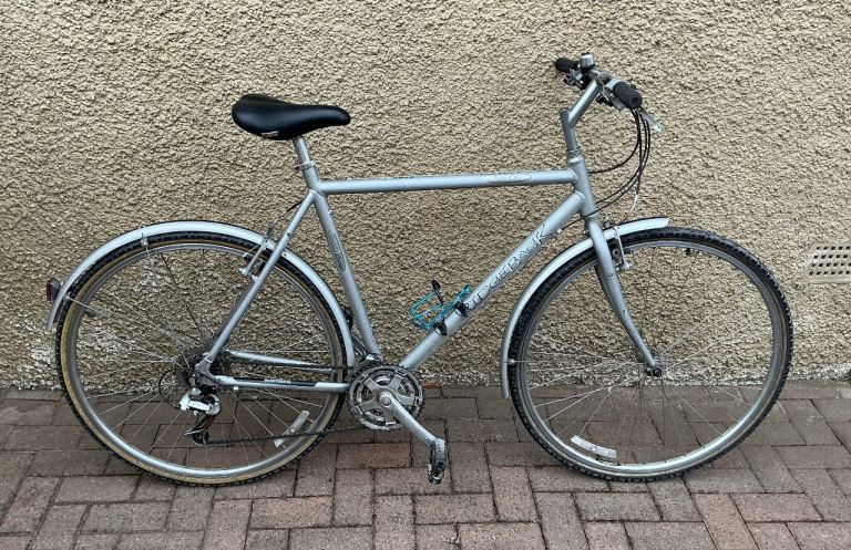 Bike/Bicycle.GENTS RIDGEBACK “HALO “ LARGE LIGHTWEIGHT FRAME HYBRID BICYCLE 