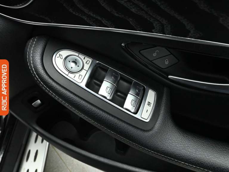 2020 Mercedes-Benz GLC 2.0 GLC300d AMG Line (Premium) SUV 5dr Diesel G-Tronic+ 4MATIC Euro 6 (s/s...