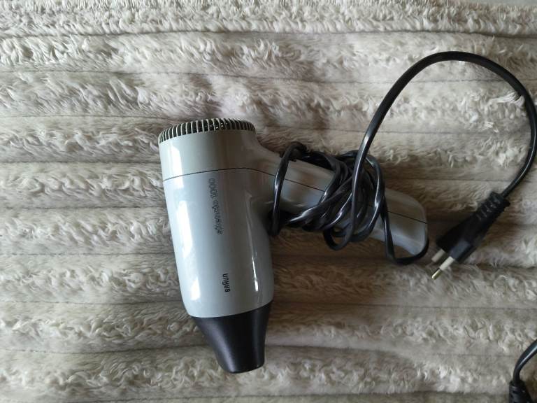 Braun Pocket Dryer – Grey, Good Condition