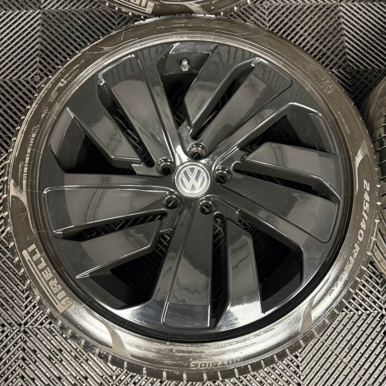 19'' GENUINE VW ARTEON MONTEVIDEO BLACK R LINE ALLOY WHEELS TYRES