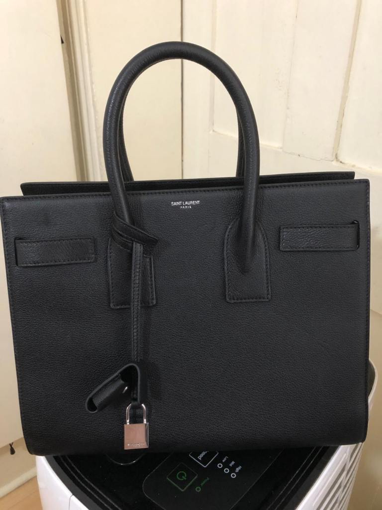 Saint Laurent Classic Sac De Jour Leather bag Black