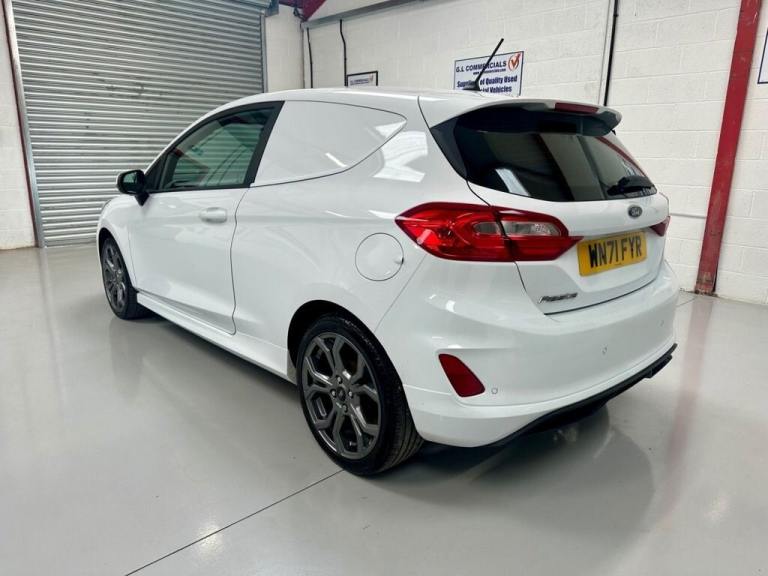 2021 71 FORD FIESTA VAN 1.0T ECOBOOST MHEV SPORT EURO 6 125 BHP * 59,724 * SPORT