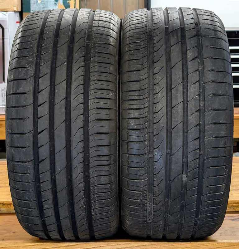 Pair 255 40 18 tyres, Runflat, as new.