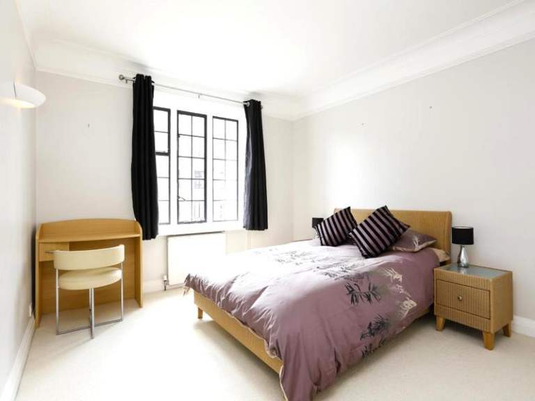 💎💎 Bright and spacious room available in the vibrant Seven Sisters area 