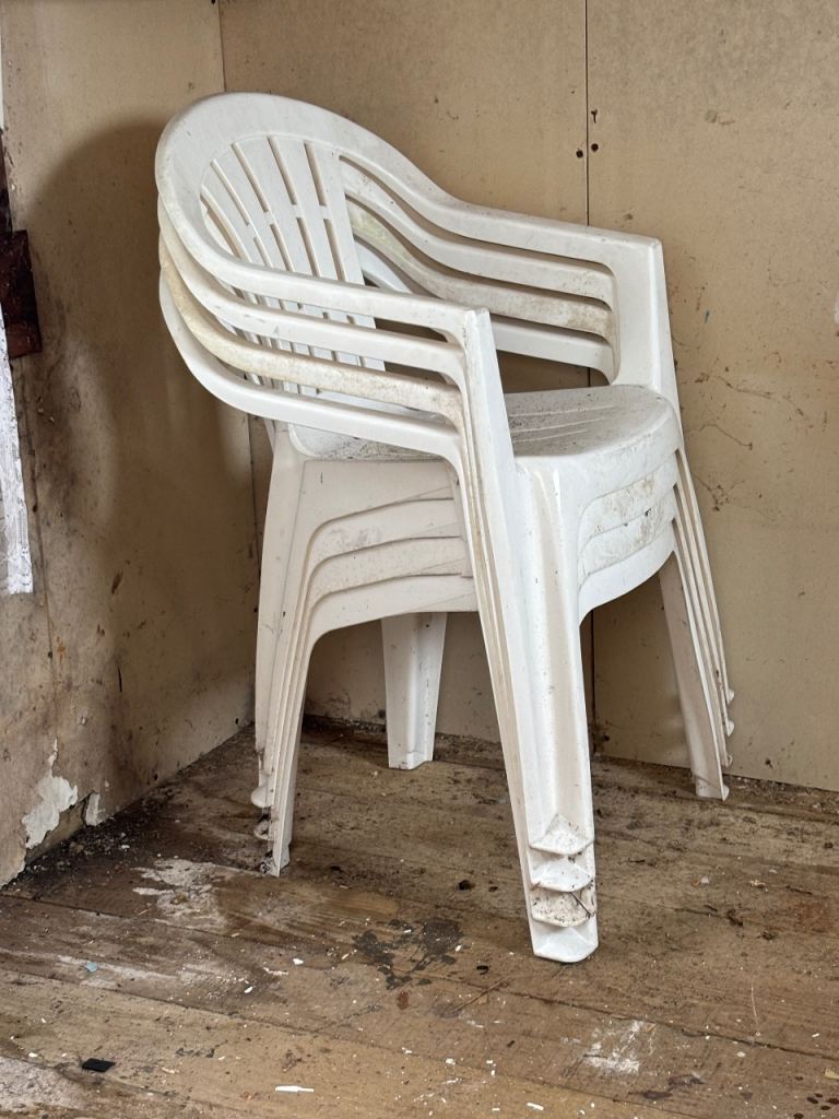 4 White Plastic Garden Chairs – Fair Condition
