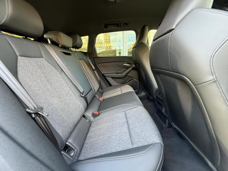 2025 Audi Q6 e-tron 83kWh S line SUV 5dr Electric Auto (252 ps) ESTATE Electric Automatic