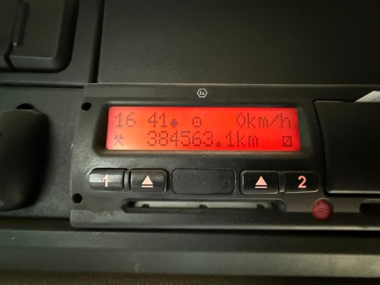 2014 DAF CF 330 DROPSIDE WITH HMF 1420 FOLD AWAY CRANE 