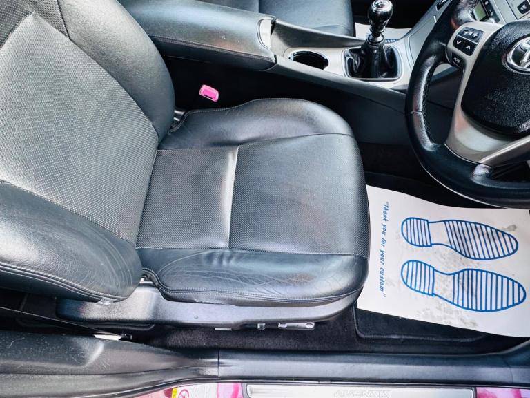 2012 Toyota Avensis 2.0 D-4D T Spirit 4dr SALOON Diesel Manual