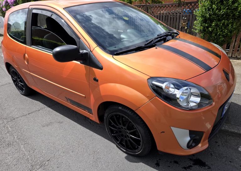 Renault twingo 1.2 12 month mot good runner 