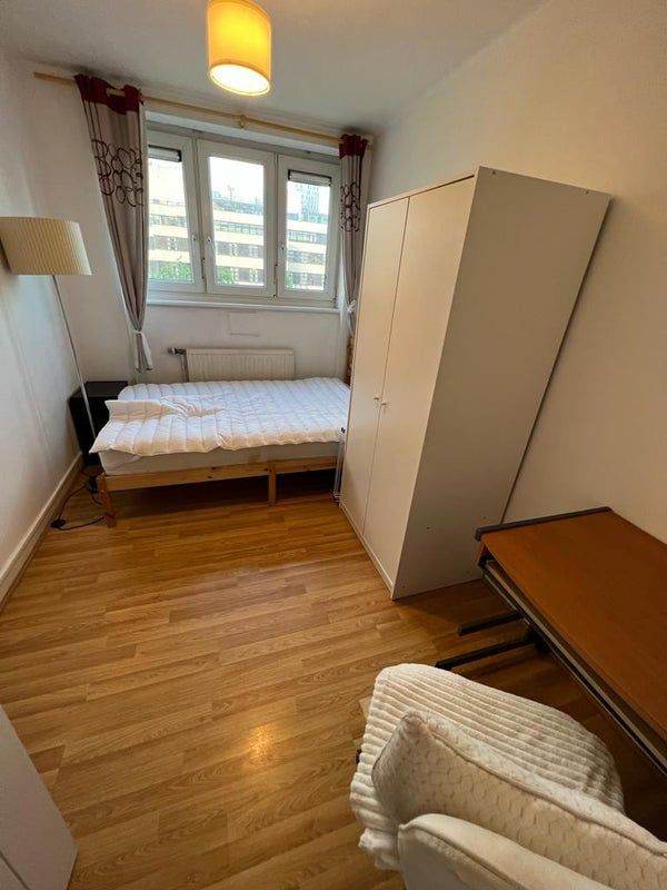 BEAUTIFULL ROOM IN WHITECHAPEL ! 🏡🌞