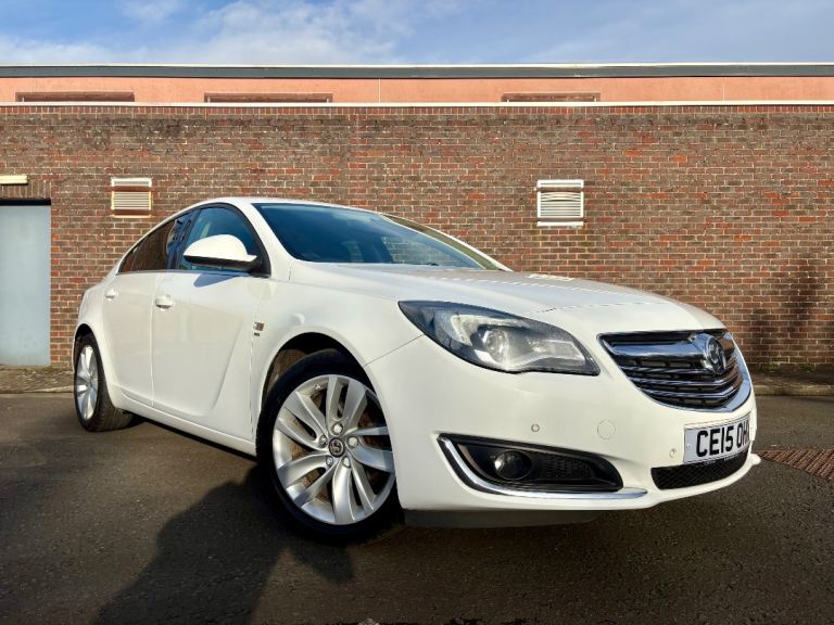 Vauxhall, INSIGNIA, Hatchback, 2015, Manual, 1956 (cc), 5 doors