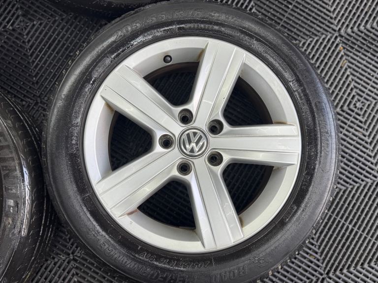 16” inch genuine Vw alloys wheels 5x112 golf caddy touran a3 with tyres