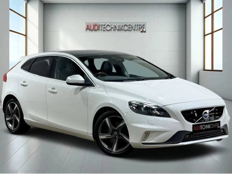 2015 Volvo V40 D3 [4 Cyl 150] R DESIGN Lux Nav 5dr Geartronic HATCHBACK DIESEL Automatic