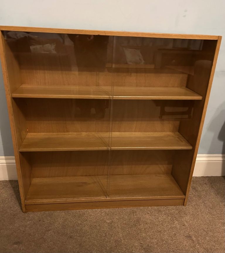 Vintage Solid Light Oak Bookcase /Display Cabinet Glazed Doors 2 Fixed ShelvesH35in/89cmD340