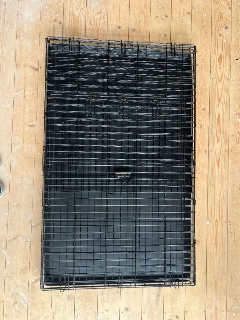 Dog cage 