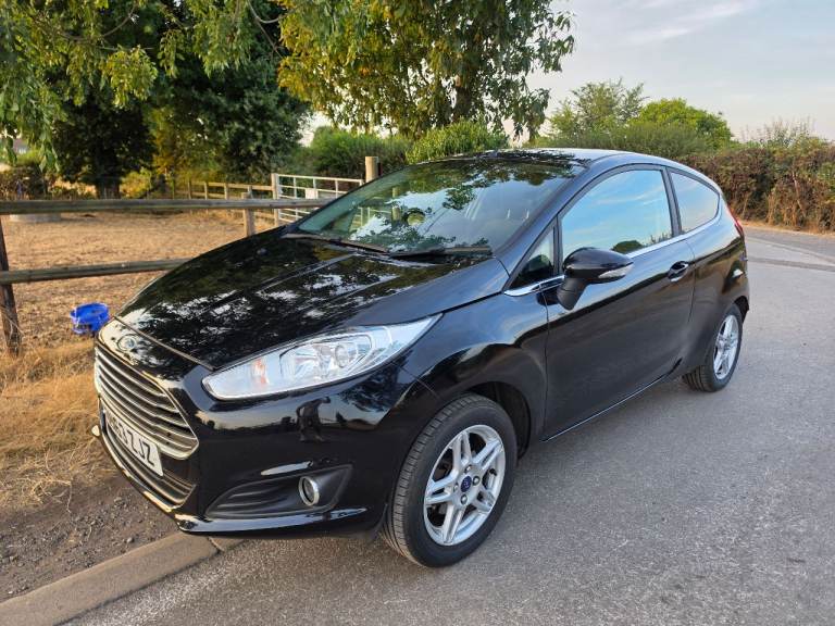 Ford, FIESTA, Hatchback, 2013, Manual, 1241 (cc), 3 doors