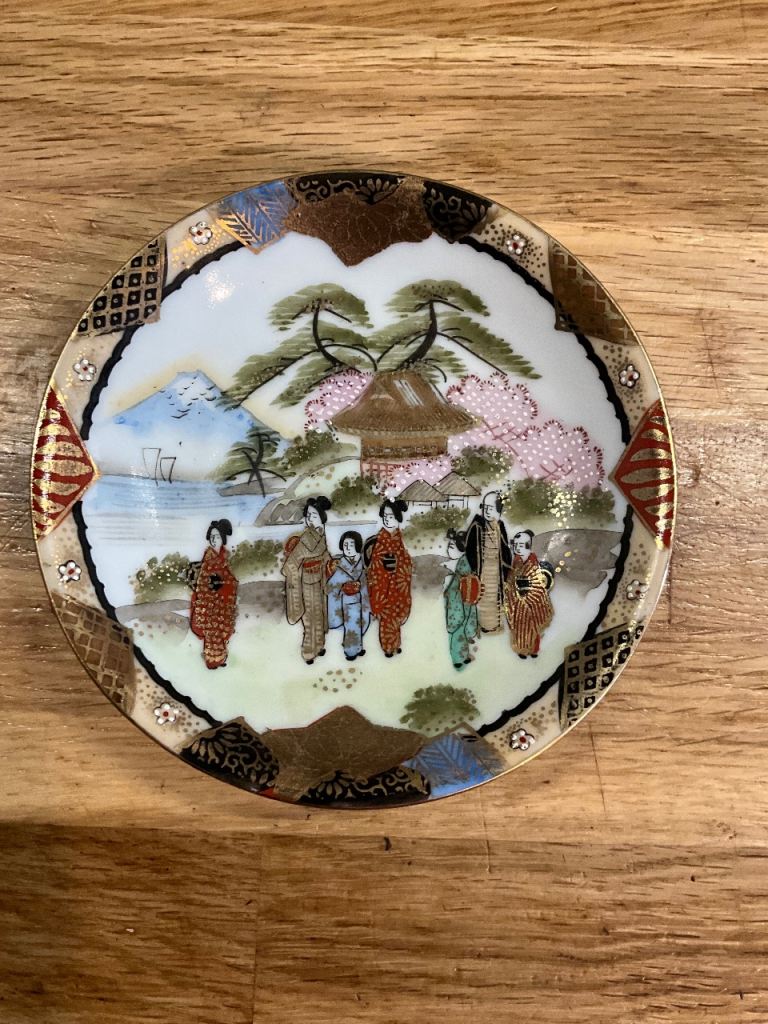 Small Vintage Japanese Porcelain Dish / Bowl Can Be Used As Incense Dish 