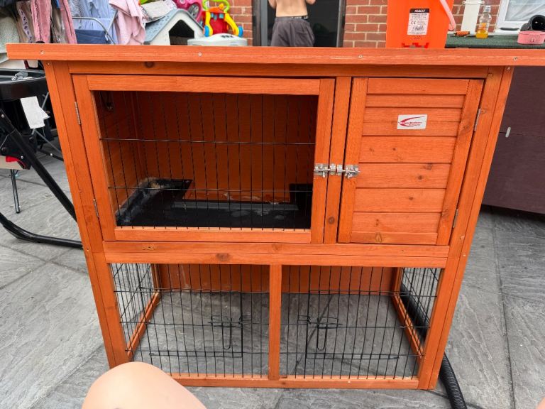 Rabbit hutch