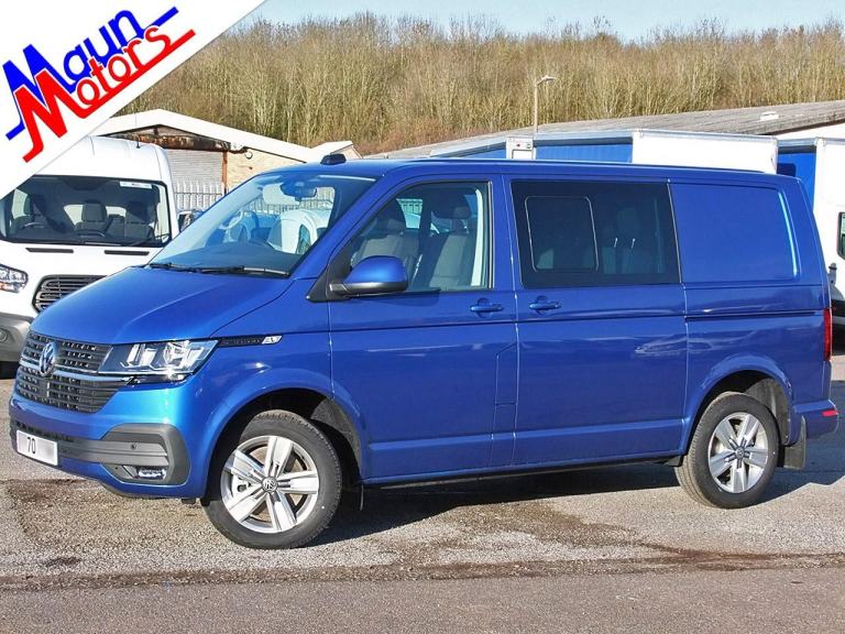 2020 "70" Volkswagen Transporter T32 TDI 150PS DSG Highline, 5 Seat Kombi Crew 