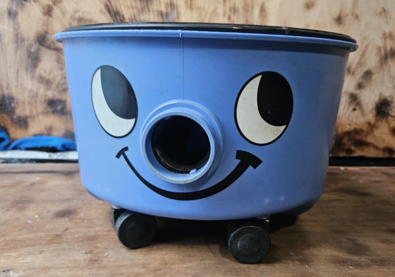 WANTED 🙂 Henry's wheeled base tub