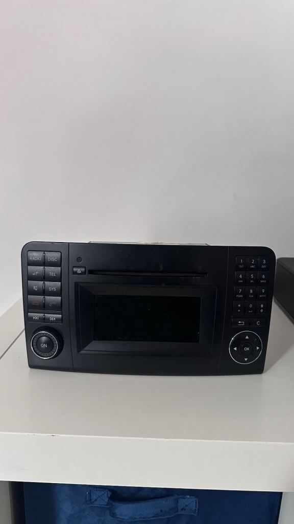 Genuine ML300 CDI [Part Name – e.g., Radio / Navigation / Control Unit] – Fully Tested