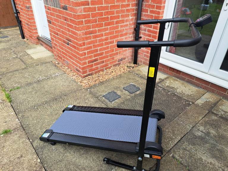 Opti manual folding treadmill