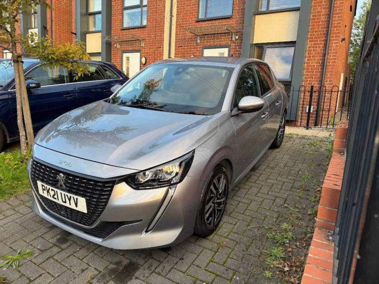2021 Peugeot 208 1.2 PureTech 100 Allure 5dr – Grey | 14,944 Miles | £10,000 ONO