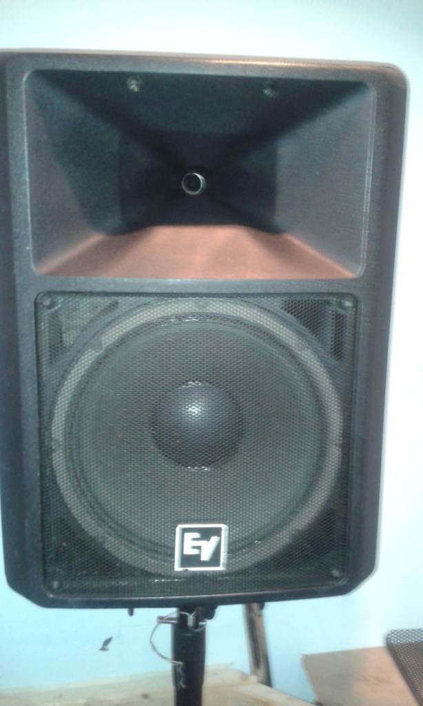 image for 1 Pair of ELECTRO-VOICE SX300 Speakers