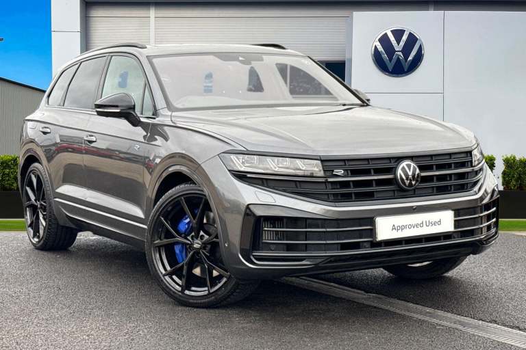 2025 Volkswagen Touareg 3.0 V6 TSI eHybrid 4Motion R 5dr Tip Auto, **TOW BAR, VAT QUALIFYING** SU...