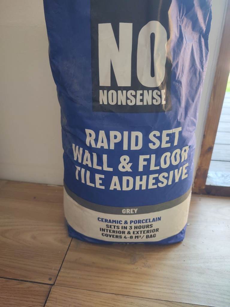 Floor a wall tiles adhesive around 19kg