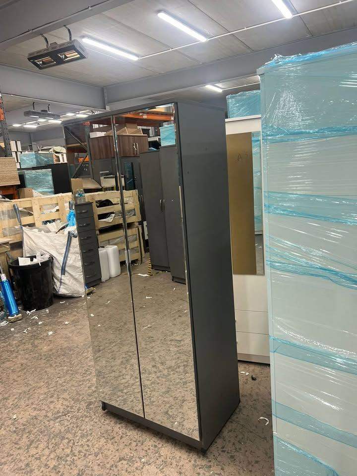 Space-Saving Brand New Wardrobes – Multiple Sizes