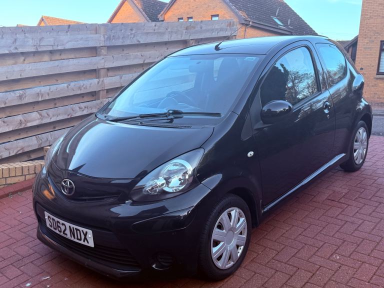 Toyota, AYGO, Hatchback, 2012, Manual, 998 (cc), 3 doors