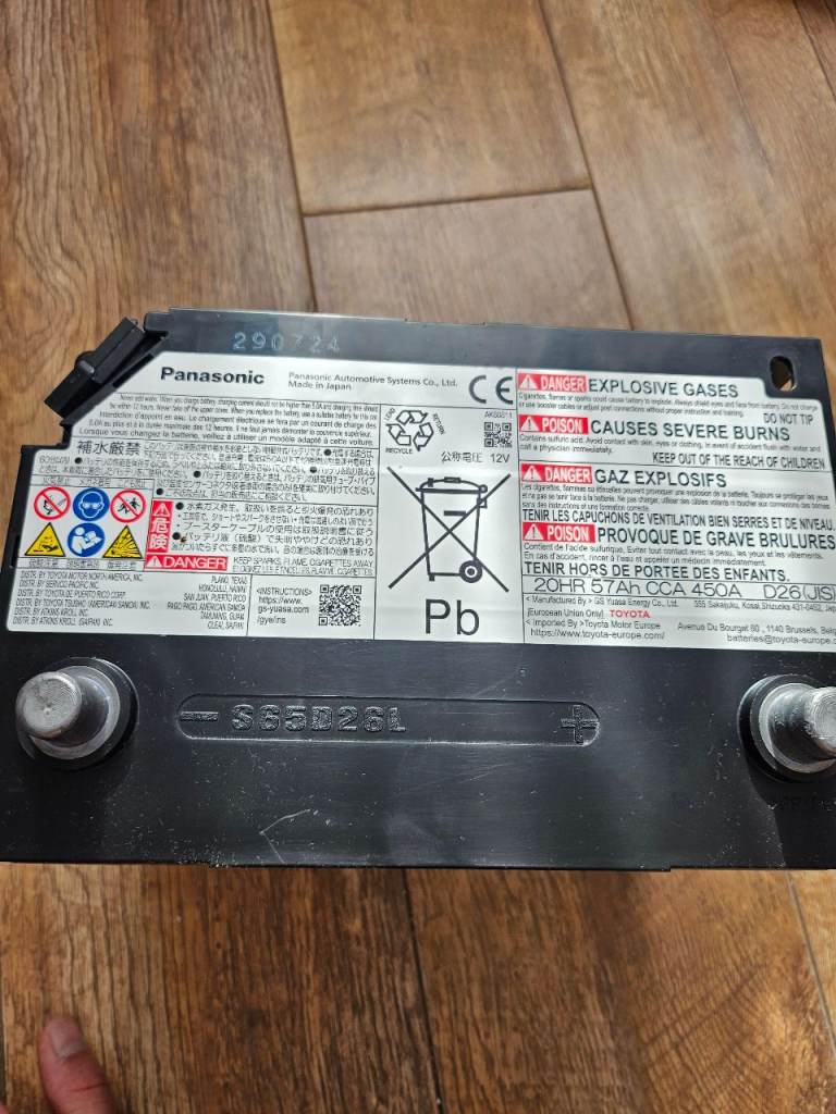 Genuine Lexus GS450H 12V Battery S65D26L Panasonic