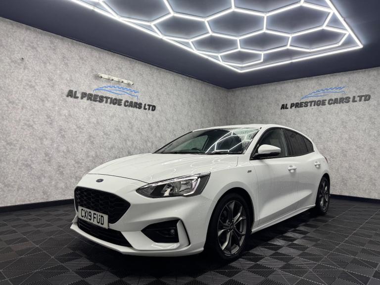 2019 Ford Focus 1.0T EcoBoost ST-Line Euro 6 (s/s) 5dr HATCHBACK Petrol Manual