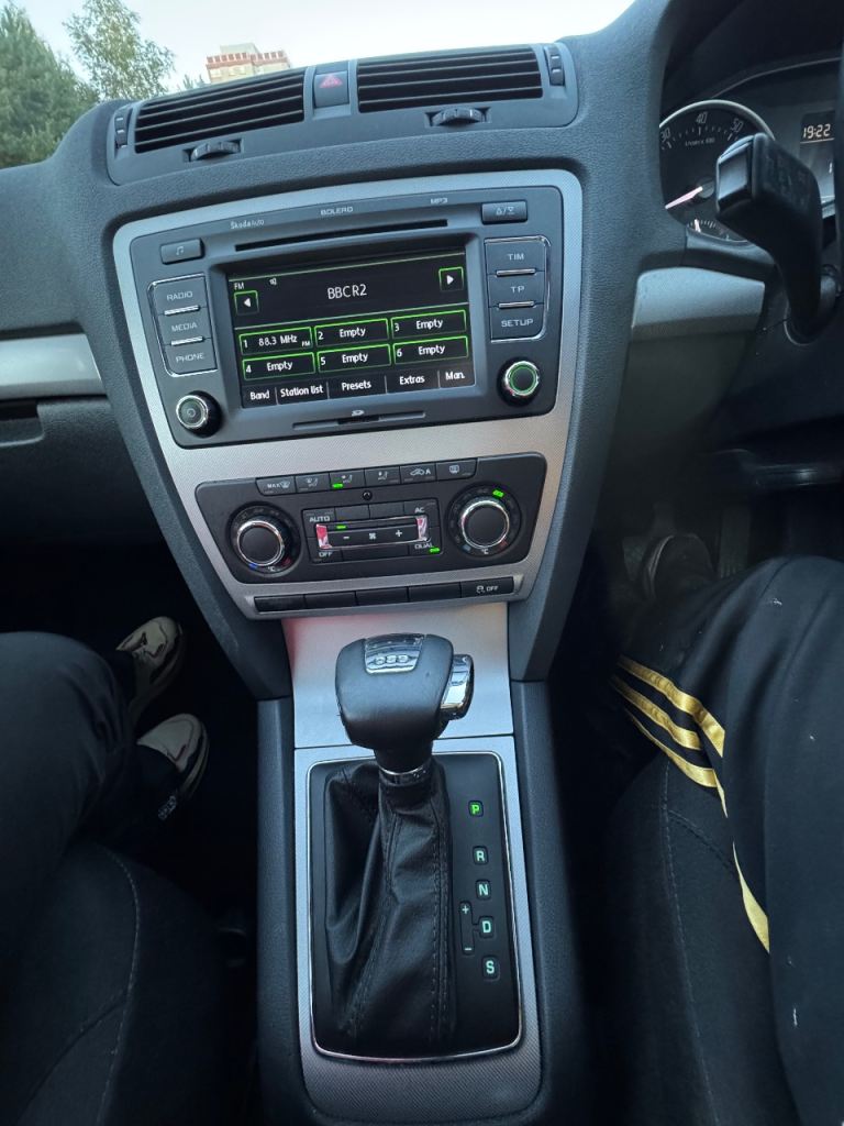 Skoda, OCTAVIA, Estate, 2012, Semi-Auto, 1390 (cc), 5 doors