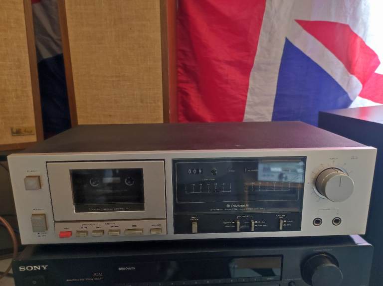 Pioneer stereo cassette deck CT-320 rare  and vintage and fully working 