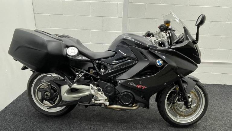 BMW F800GT ** PANNIERS - HEATED GRIPS - DECEMBER 2026 MOT ** 