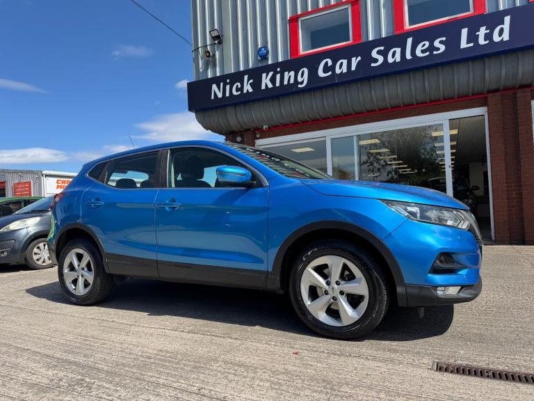 2018 Nissan Qashqai 1.2 DiG-T Acenta 5dr ++ SMART VISION / DAB / 6 SERVICES / ULEZ ++ HATCHBACK P...