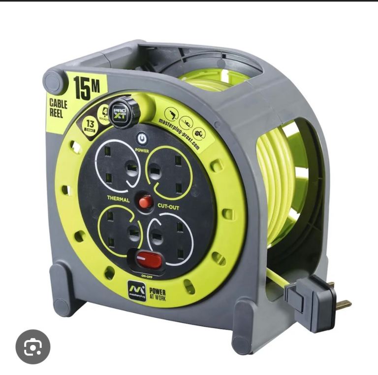 Masterplug HMU15134SL-px 15 metre case cable reel extension lead 240v