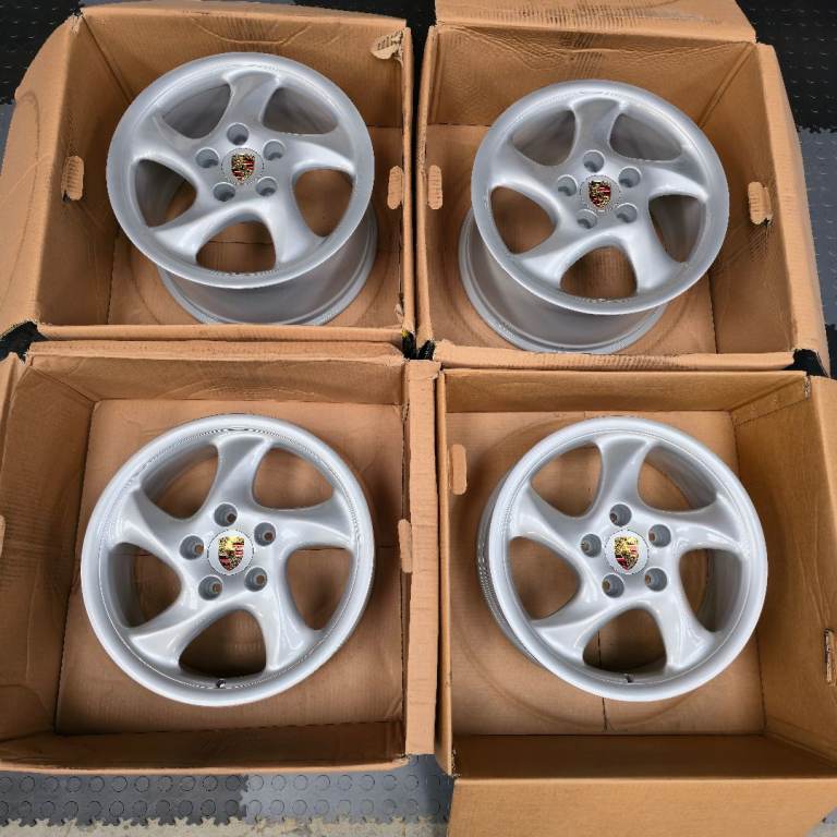 Genuine Porsche Twist 18" alloy wheels Turbo Carrera 996 911 993