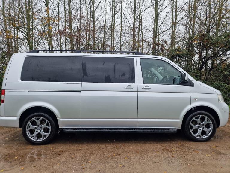 2009 VW Volkswagen Transporter Automatic Silver LWB 6 Seat Minibus  Spares
