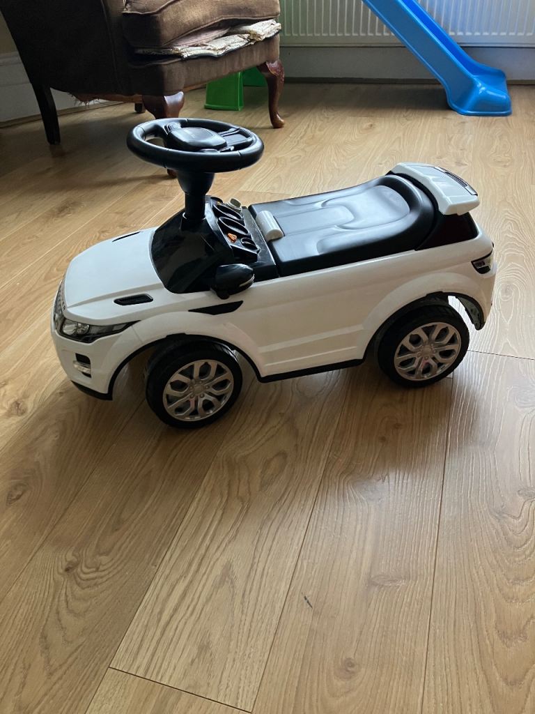 Land Rover ride on Evoque toy car
