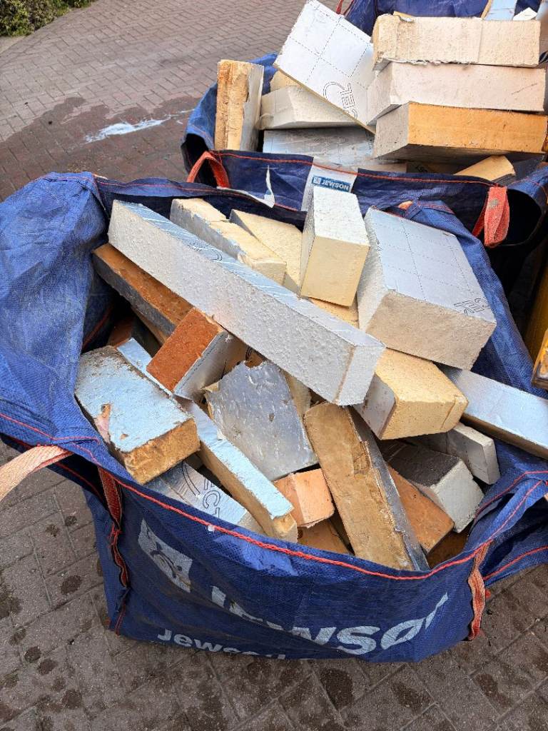 Kingspan/ Celotex insulation off cuts.  75mm/100mm/150mm. Free on collection
