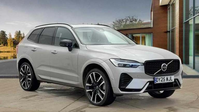 2025 Volvo XC60 Ultra T8 AWD Plug-in hybrid Electric/Petrol Dark Automatic ESTATE Petrol Automatic