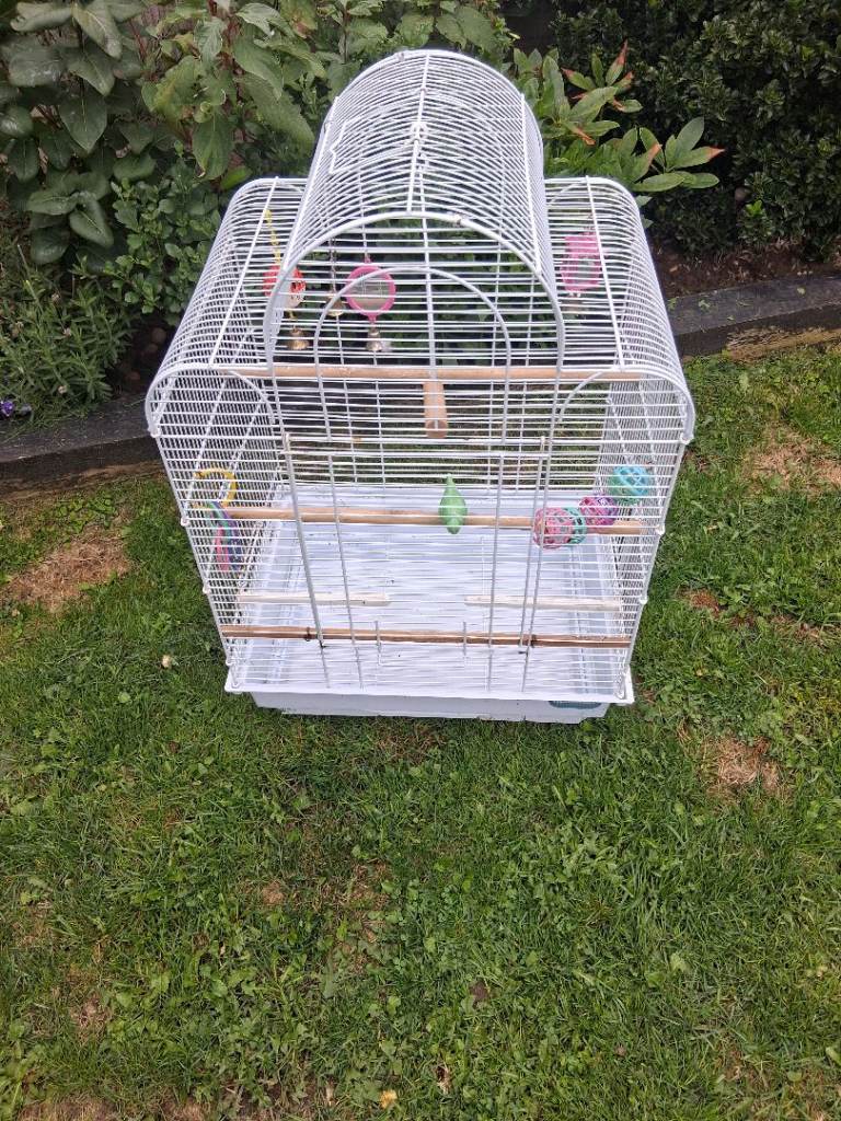 Bird cage good condition 