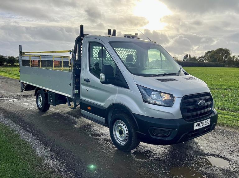 FORD TRANSIT 2.0 Transit Leader 350 L4 2.0L EcoBlue 130PS RWD 6 Speed Manual DRO