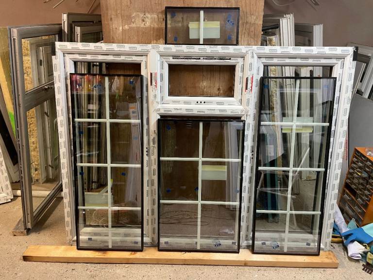 H 124 x W 167 cm -BRAND NEW EUROCELL GEORGIAN UPVC DOUBLE GLAZED WINDOW-CLEAR(REF: LJ161)