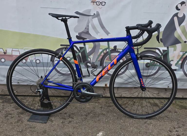 Felt FR 40 Road Racing Bike XL 58 Shimano Tiagra